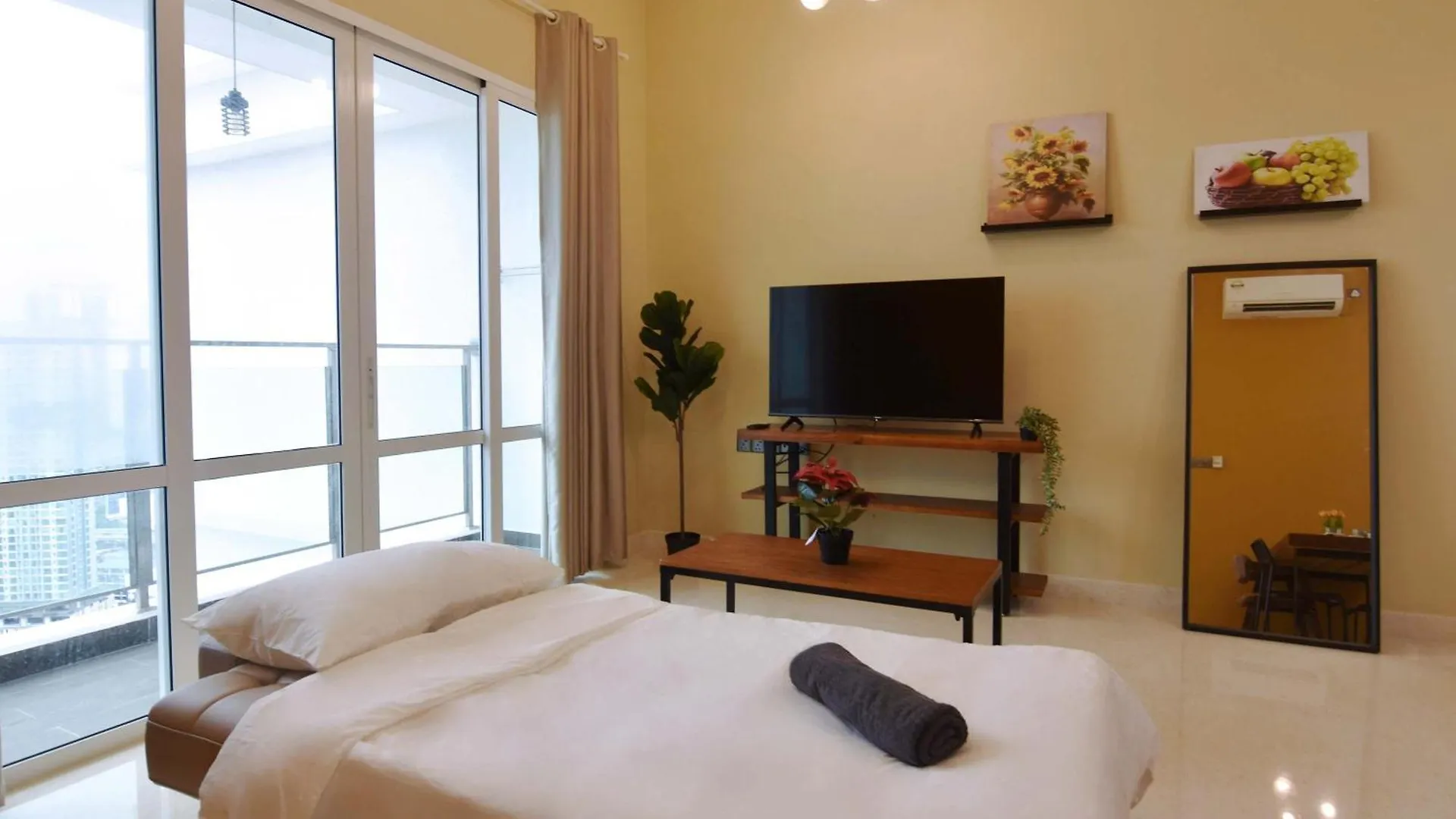 Cozy 1Br Suite At Tritower Steps To Jb Ciq Johor Bahru 0*,  Malaysia